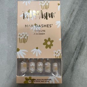NEW Red Aspen Short Press On Nail Dashes Kit Mrs. Peterson’s Flower Shop